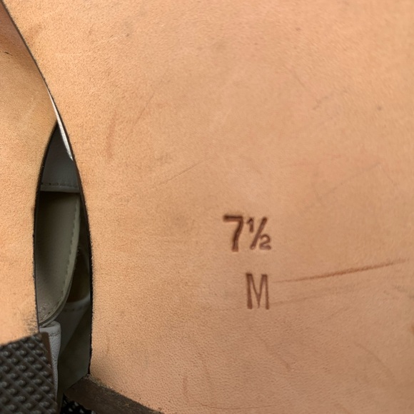 Bally, fine leather and Crocodile Flats - Picture 11 of 13